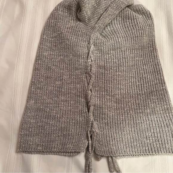 $5 ADD ON with $15+ Bundle American Eagle Outfitters sweater Lace-up Sz S EUC - Picture 5 of 9